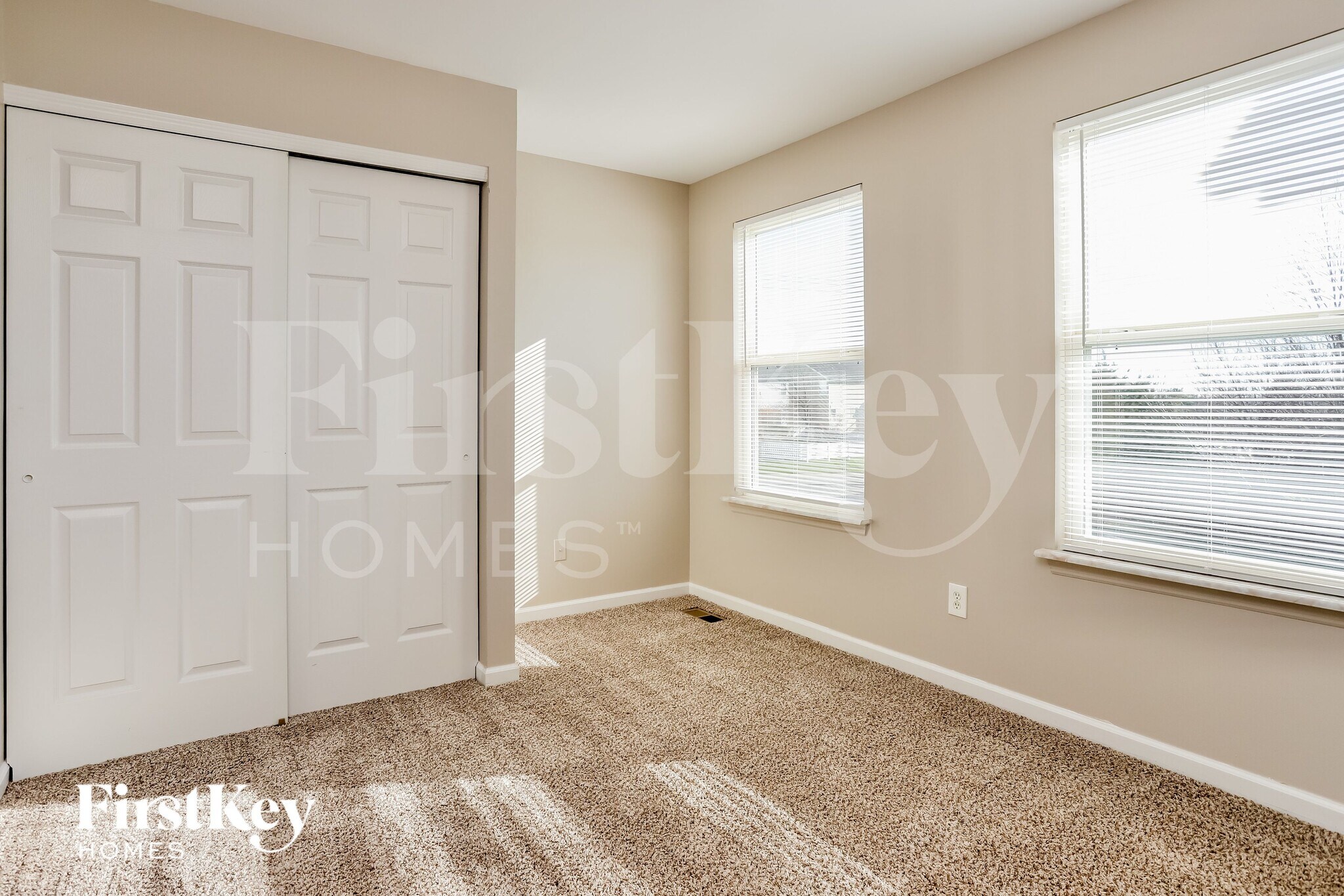 Building Photo - 1097 Prince Albert Ct