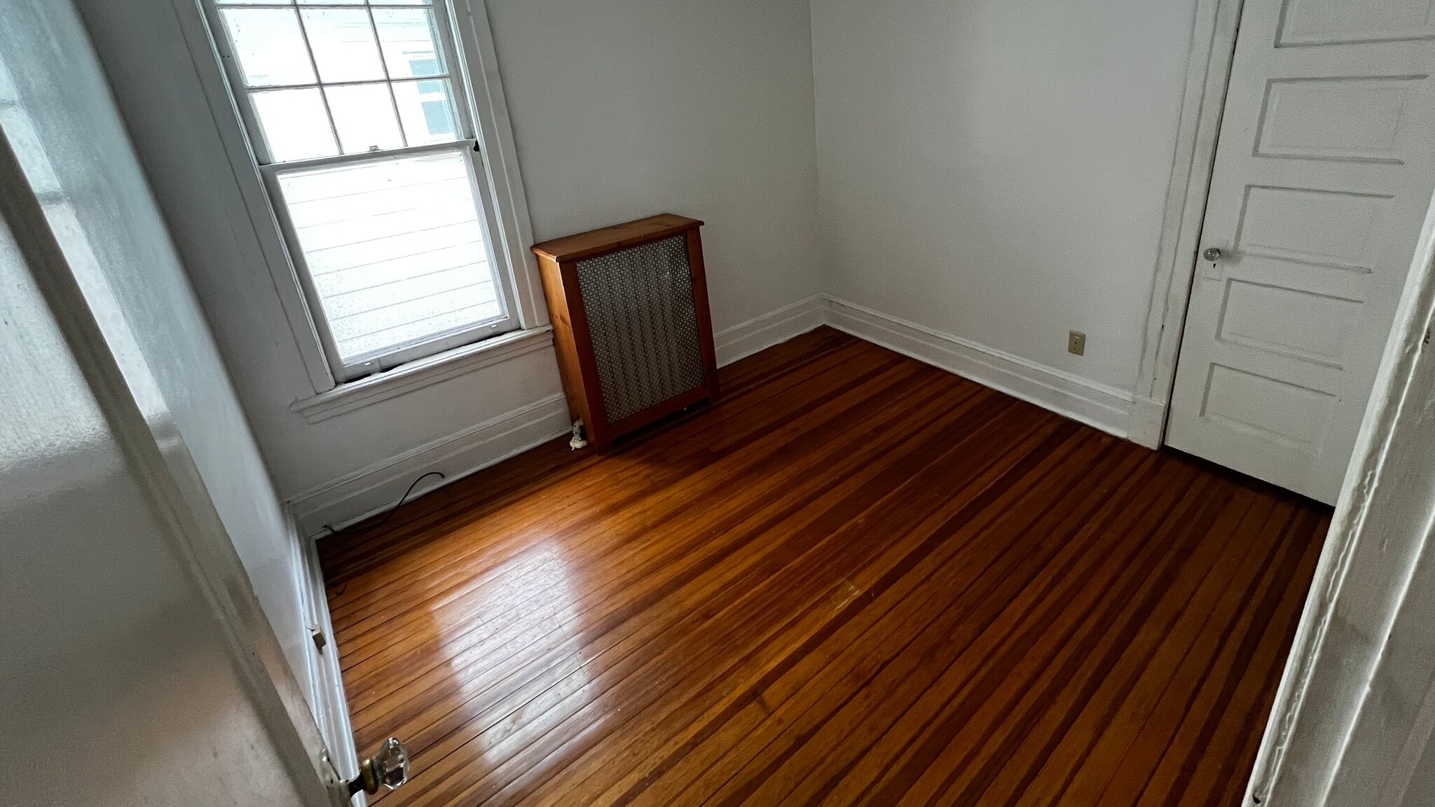 Bedroom 1 - 25 Cuyler Ave