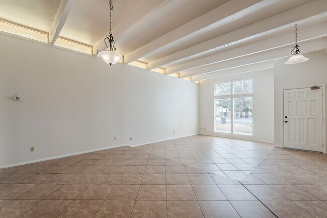 Building Photo - 85254! Four Beds with POOL!