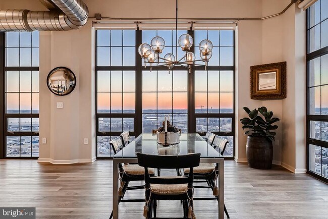 Building Photo - 1200 Steuart St