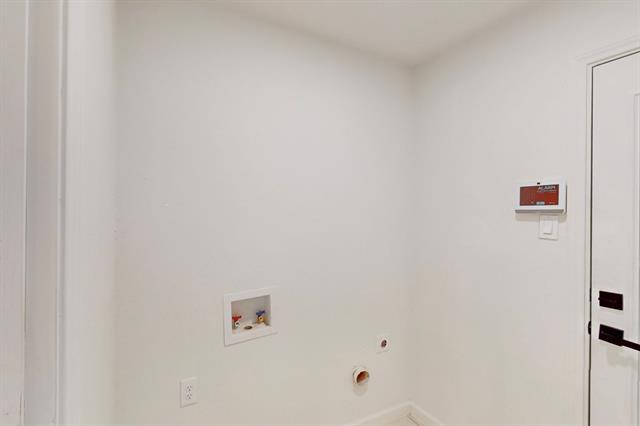 Building Photo - 820 Bedford Ct W