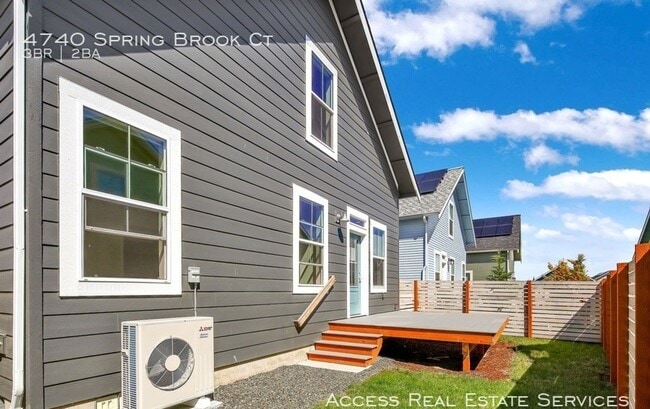 Building Photo - 4740 Spring Brook Ct