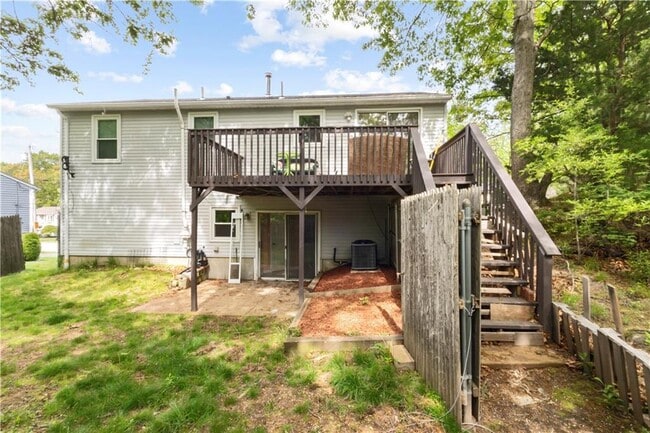 Building Photo - 32 Lawnacre Dr
