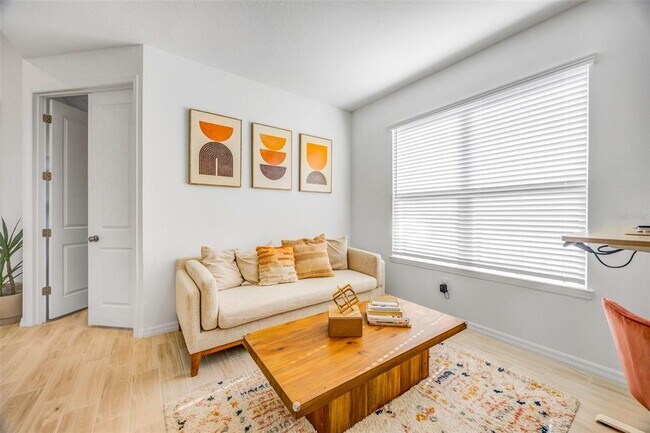 Building Photo - 33995 Astoria Cir