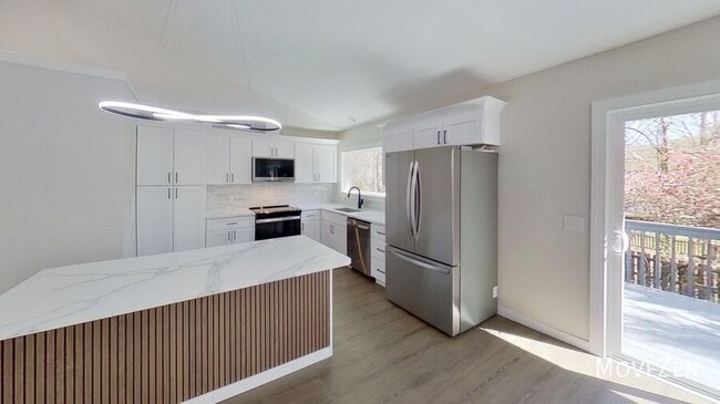 Building Photo - 326 Old Fox Trail