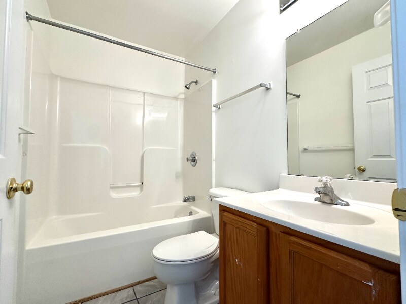 Building Photo - 1419 Burgess Ln