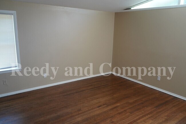 Building Photo - 1631 Gowan Dr