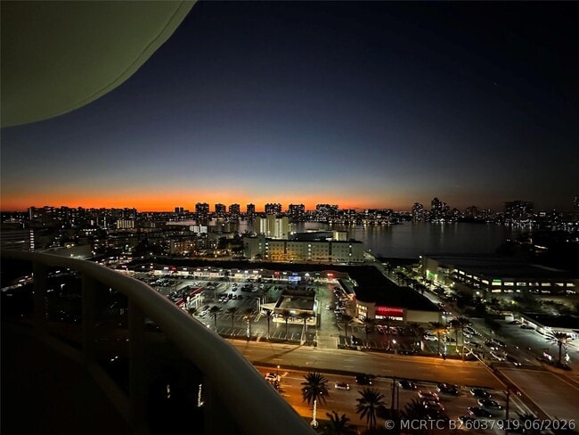 Building Photo - 18201 Collins Ave