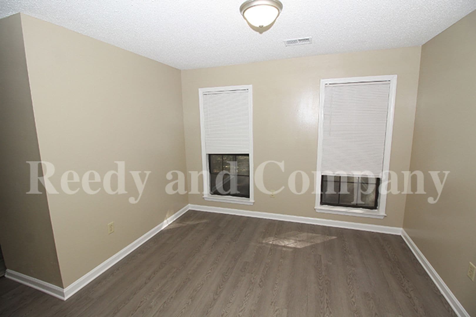 Building Photo - 6761 Blue Spruce Dr