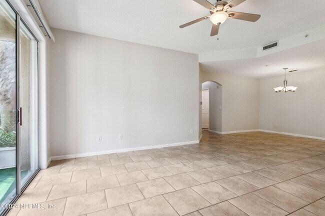 Building Photo - 785 Oakleaf Plantation Pkwy