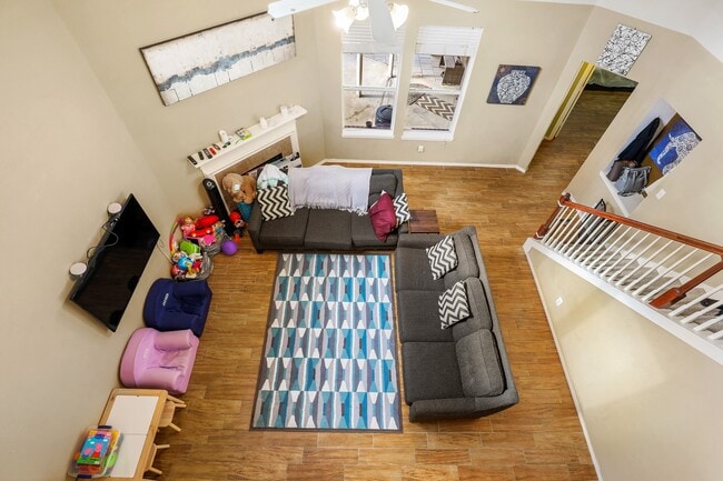 Building Photo - 17611 Haywood Oaks Dr