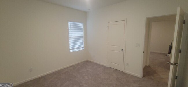 Building Photo - 214 Moreton Wy