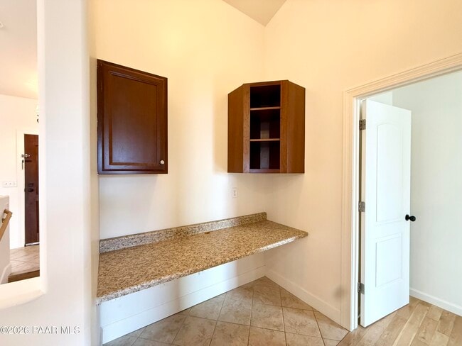 Building Photo - 5260 N Verde Ln