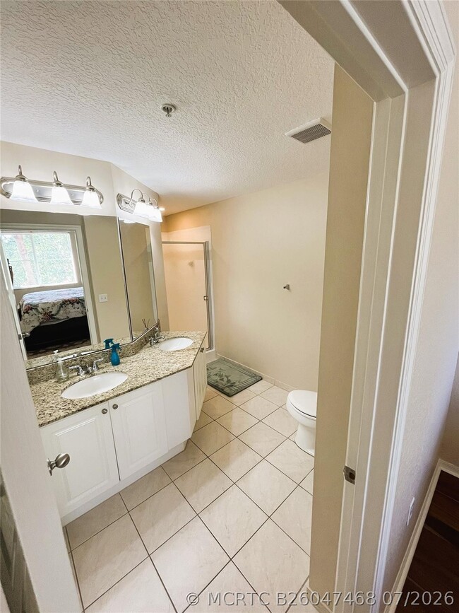 Building Photo - 11013 Legacy Ln