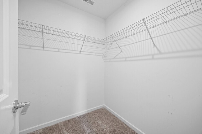 Building Photo - Spacious 3BR Townhome with Garage, Open Layout & Community Pool – Move-In Ready!