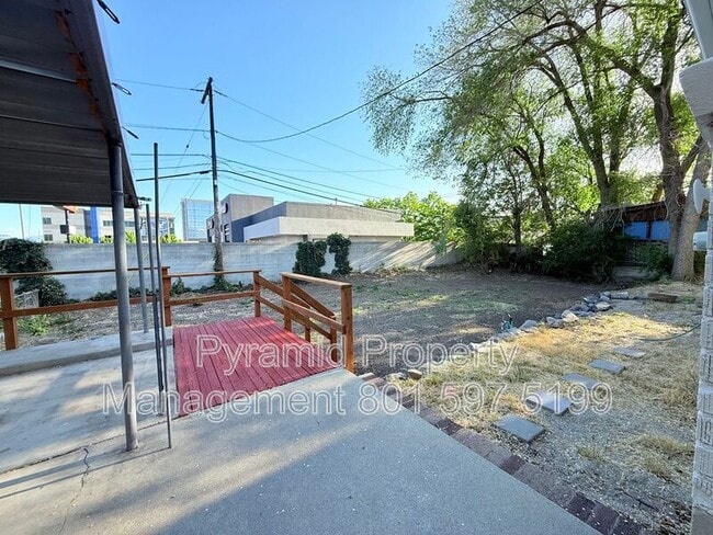 Building Photo - 345 W 1300 N