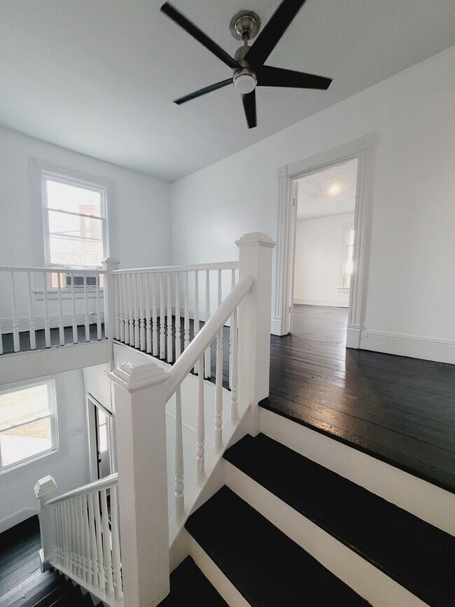 Building Photo - 1114 Bedford Ave