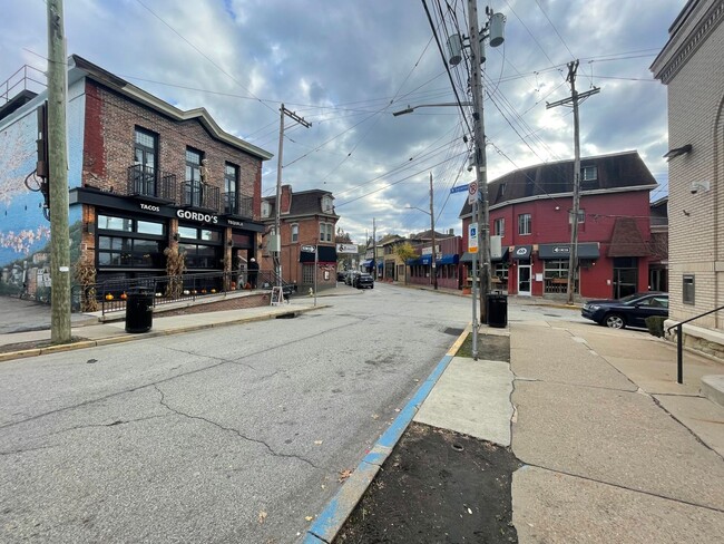 Building Photo - Experience Elevated Living in the Heart of Mt. Washington!