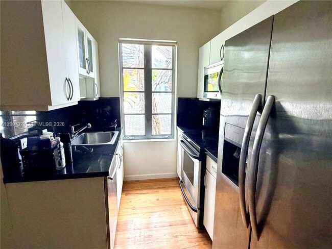 Building Photo - 1551 Lenox Ave.