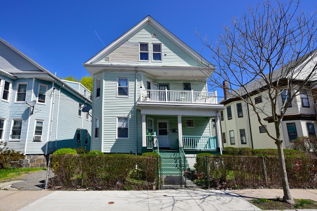Building Photo - 175 Callender St