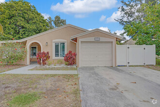 Building Photo - 4641 Wadita Ka Way