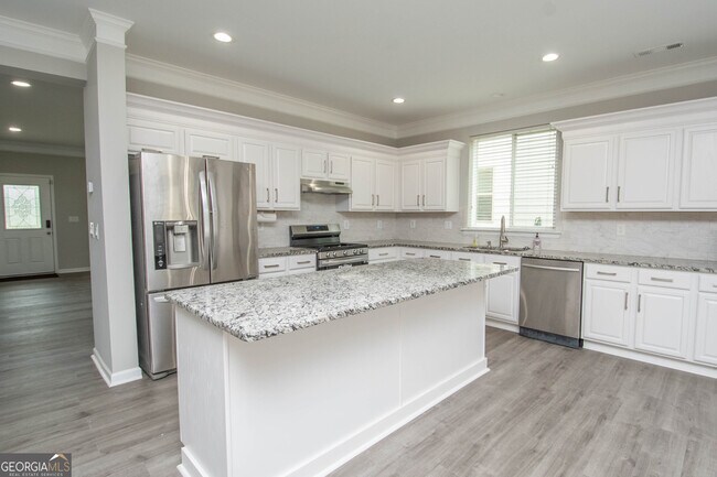 Building Photo - 179 Scenic Hills Dr