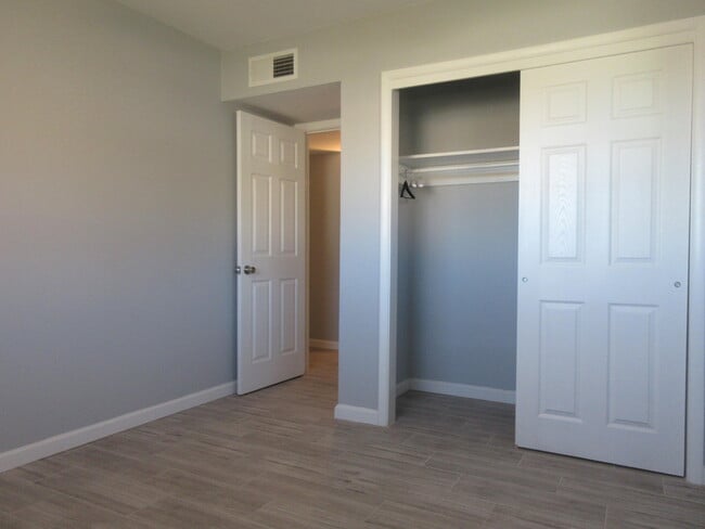 Building Photo - 3302 Zircon Dr