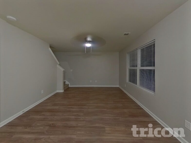 Building Photo - 513 Gentle Breeze Ln