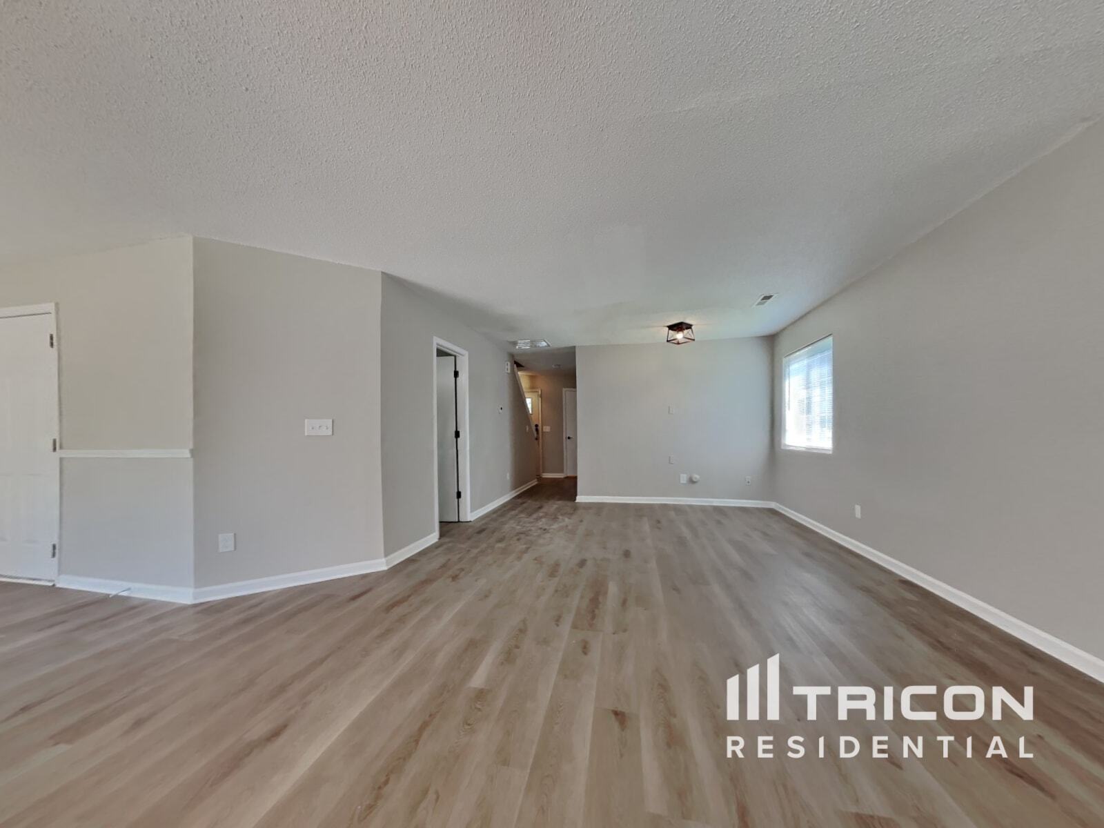 Building Photo - 5705 Waterpoint Dr