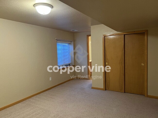 Building Photo - 6337 Cole Ln