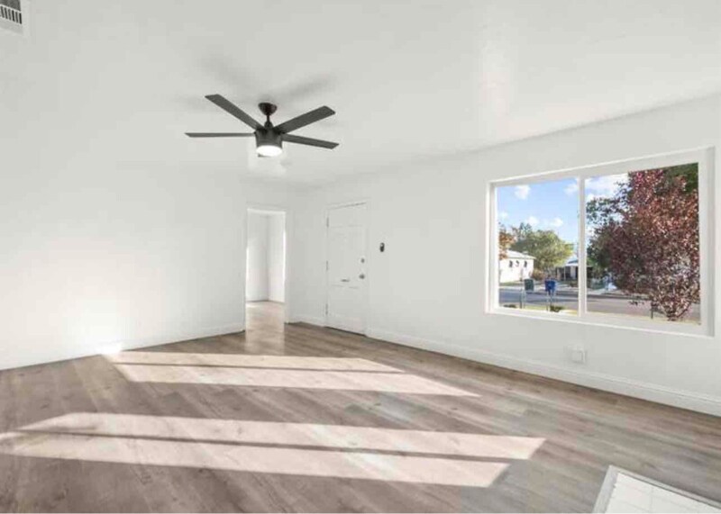 Building Photo - 1528 W Cortland Ave