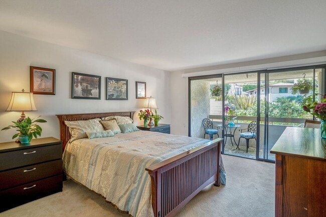 Building Photo - Malaga Cove Beauty