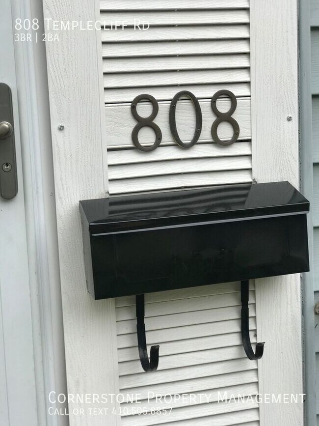 Building Photo - 808 Templecliff Rd