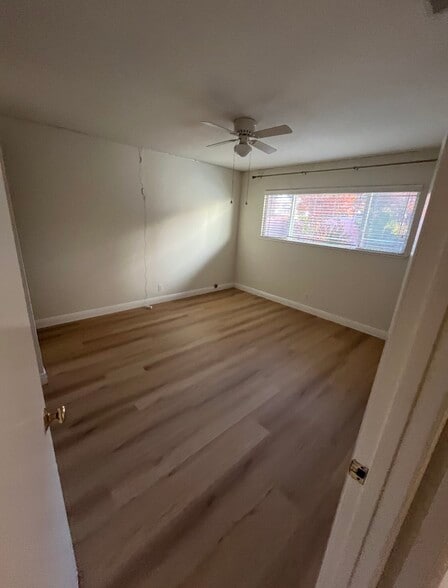 Building Photo - 2726 Sand Point Dr