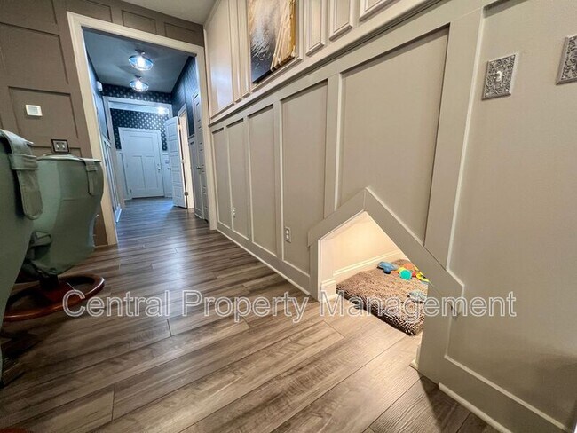 Building Photo - 18 Camden Wds Trl