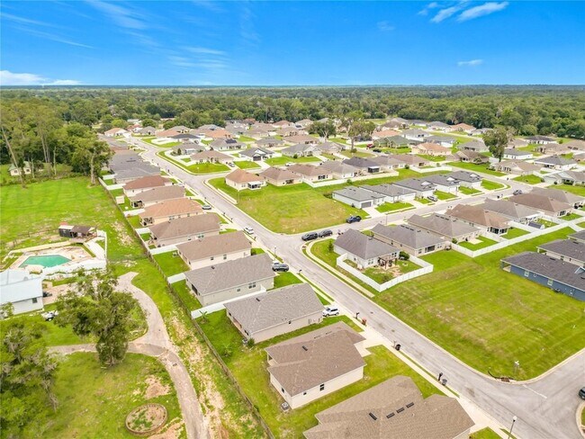 Building Photo - 187 NW 45th Loop