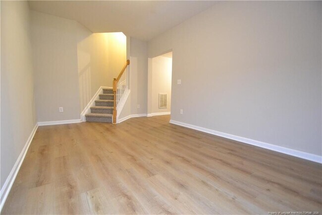 Building Photo - 7830 Clover Creek Ct