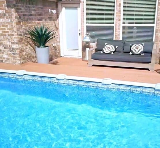 Building Photo - 2109 Mooncrest Dr