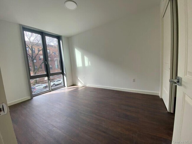 Building Photo - 144-27 Sanford Ave