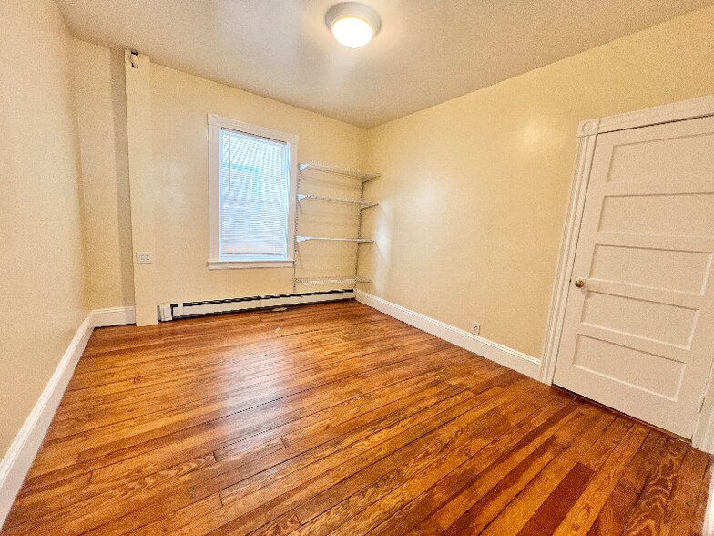 Building Photo - 85 Vinton St