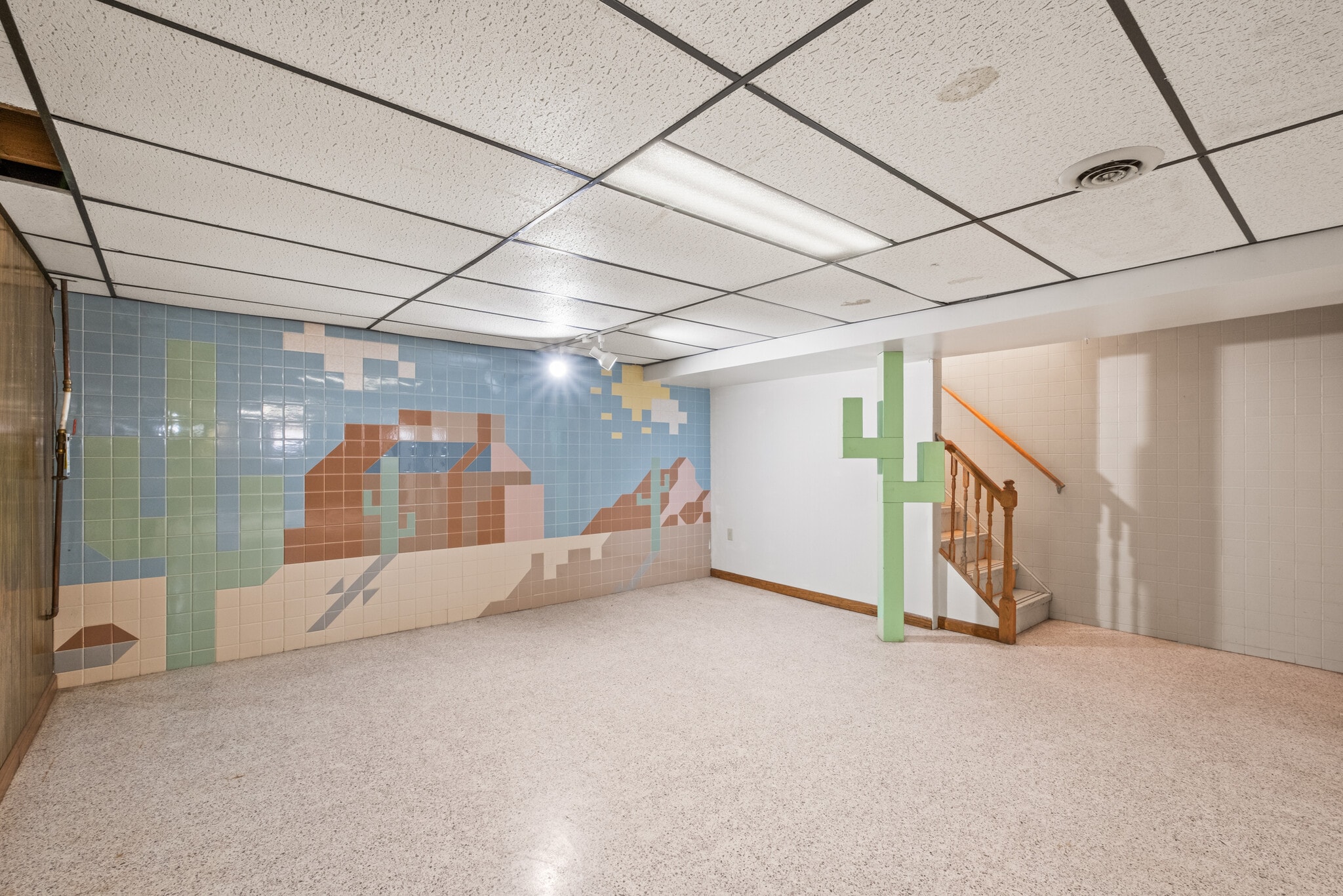 Building Photo - 318 Castleview Dr