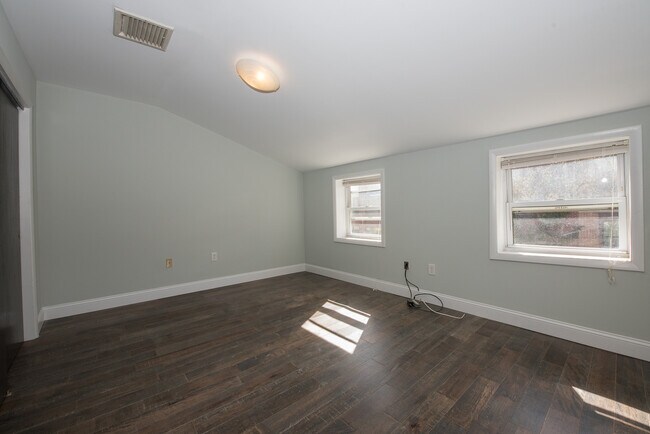 Building Photo - 2057 South St