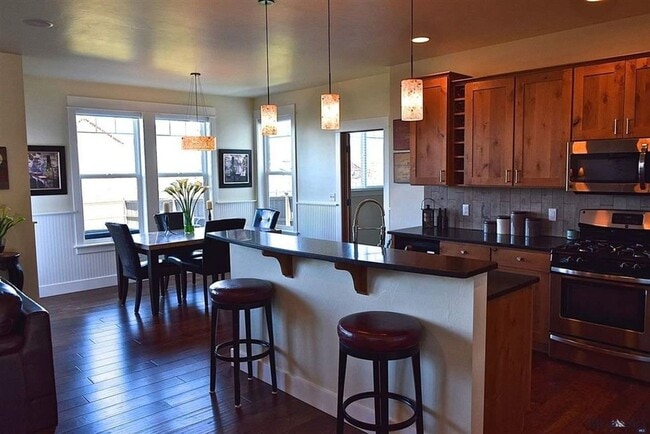 Primary Photo - Gorgeous home in Loyal Garden Subdivision.