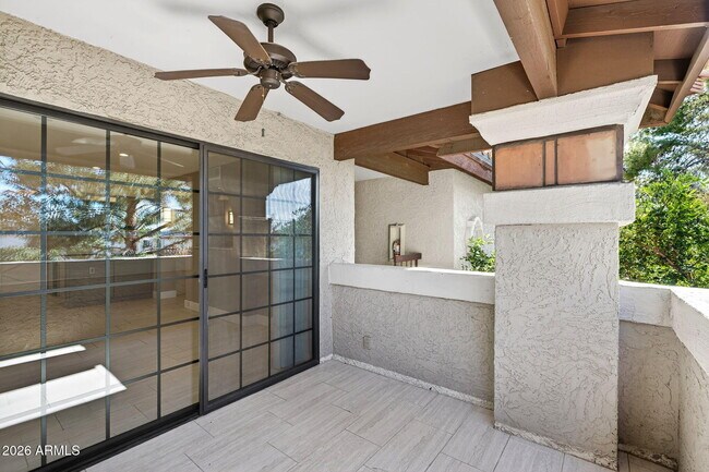 Building Photo - 7557 N Dreamy Draw Dr