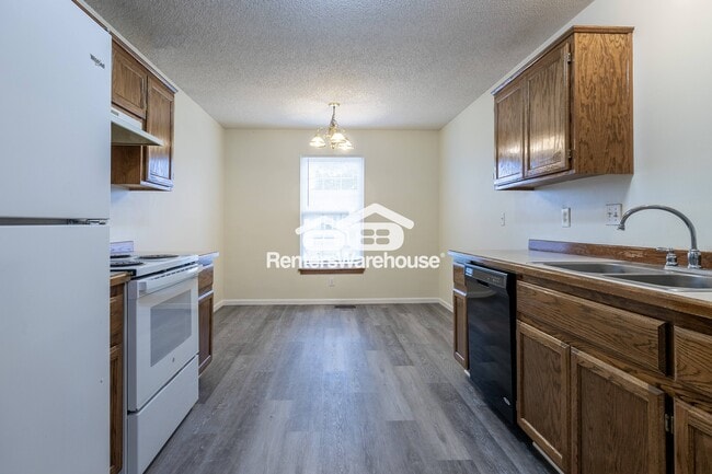 Building Photo - 1500 Galway Ct