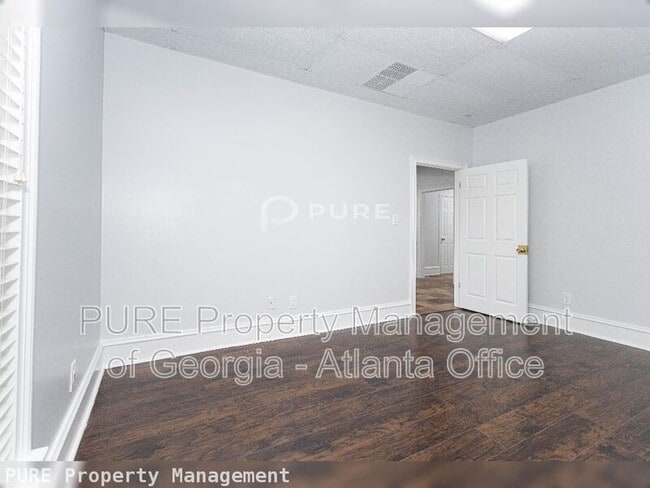 Building Photo - 7175 Jonesboro Rd