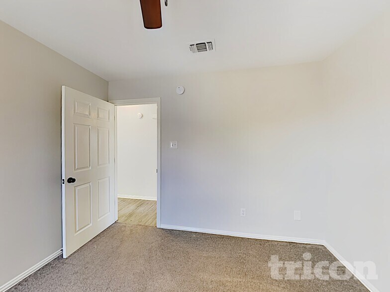 Building Photo - 1012 Brookhaven Dr