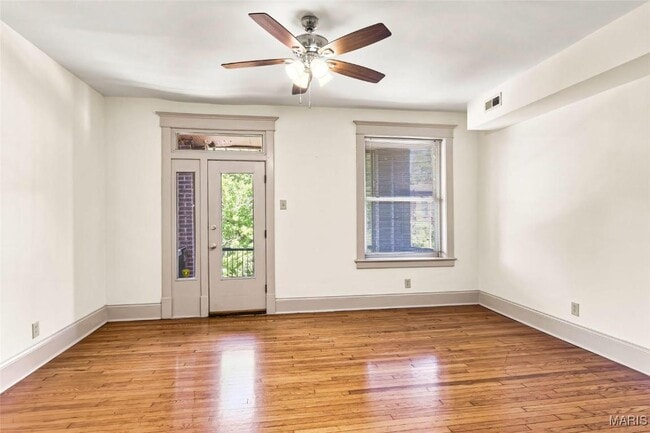 Building Photo - 3656 Shaw Ave