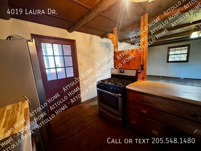 Building Photo - 4019 Laura Dr