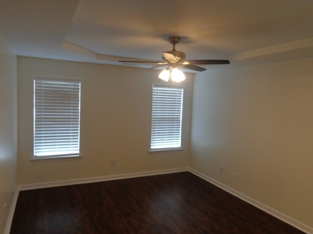 Building Photo - 3009 Rock Springs Rd